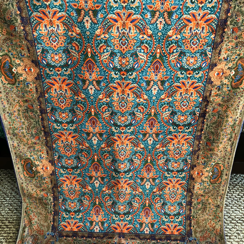 Handmade Silk Carpet “Liquid” - Picture 6 of 7